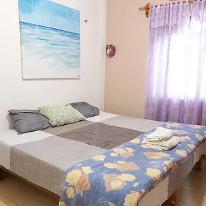 Depto Vacacional Con Wifi Almendros Apartamento